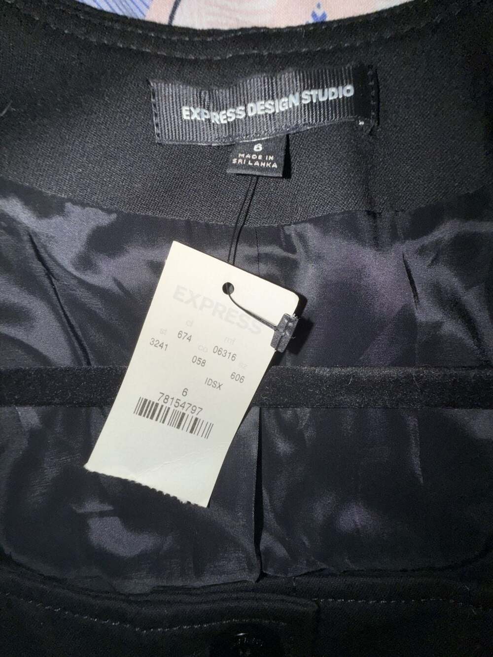 Express Design Studio Black Peplum Button-Front Top Size 6 - Picture 2 of 4